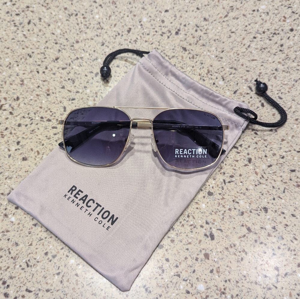 NWOT Kenneth Cole Gold Frame Sunglasses